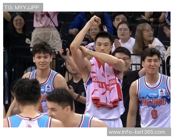 文班在CBA首节遭遇重创五次失误三次犯规表现不佳引发热议 文班在CBA首节遭遇重创五次失误三次犯规表现不佳引发热议